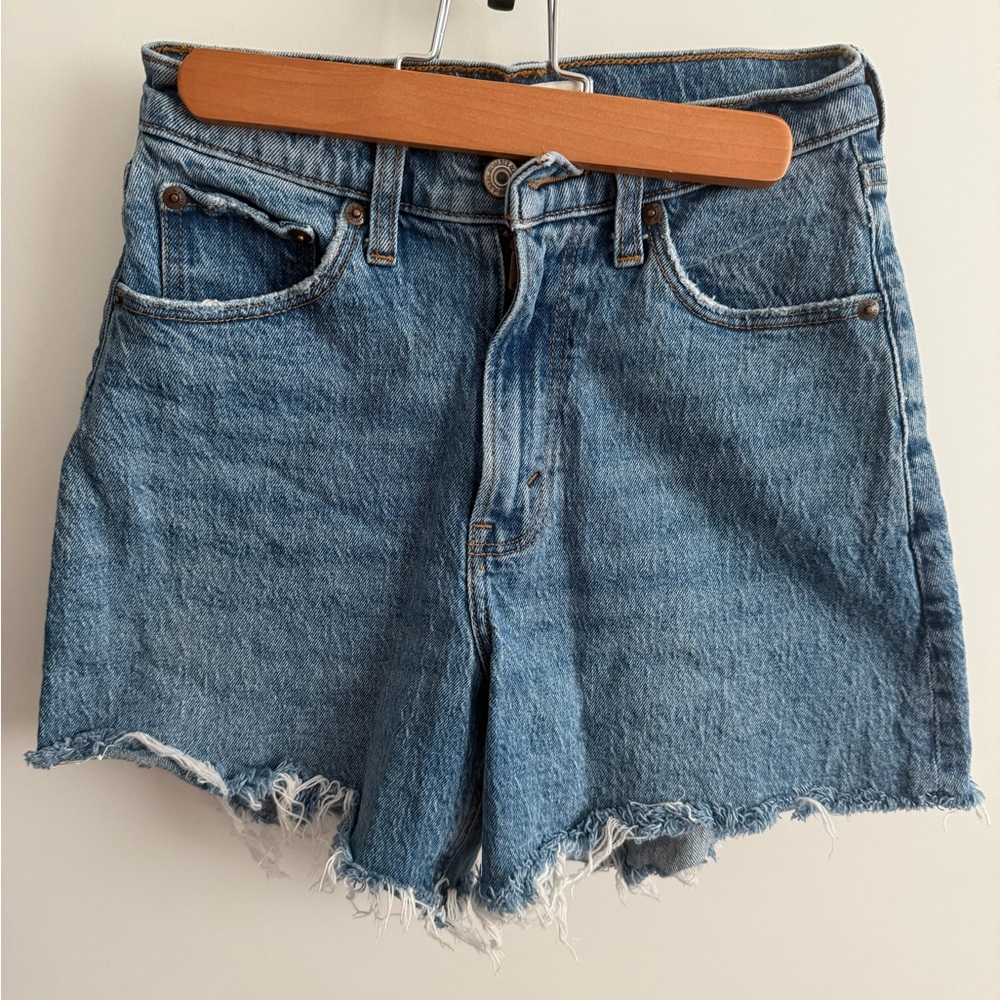 Abercrombie & Fitch High Rise Dad Shorts
